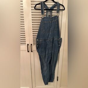 Gap denim bib overalls